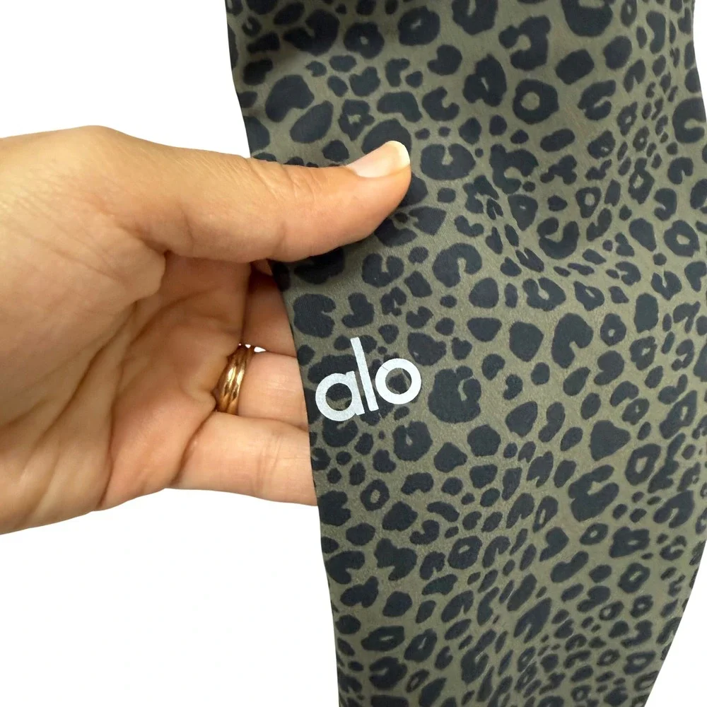 Alo Yoga Airlift High Waist Leopard Print Leggings Olive Green Black XS W5725R